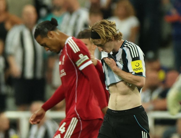 2025-08-25T195611Z_1384418978_UP