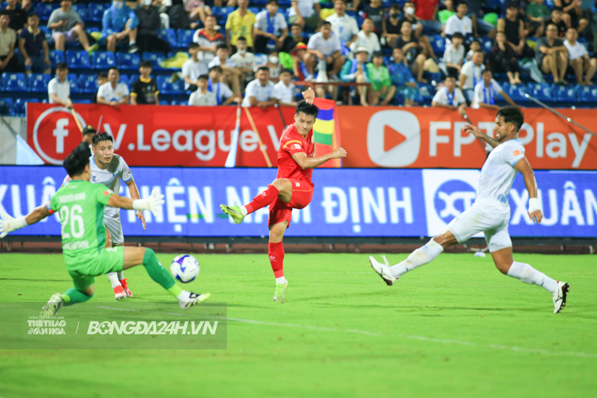 Dàn ngoại binh đắt giá chưa khỏa lấp vấn đề của Nam Định 3 Dàn ngoại binh đắt giá chưa khỏa lấp vấn đề của Nam Định 3