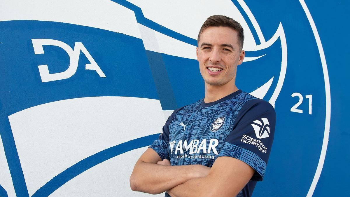 Tiểu sử cầu thủ Jon Pacheco