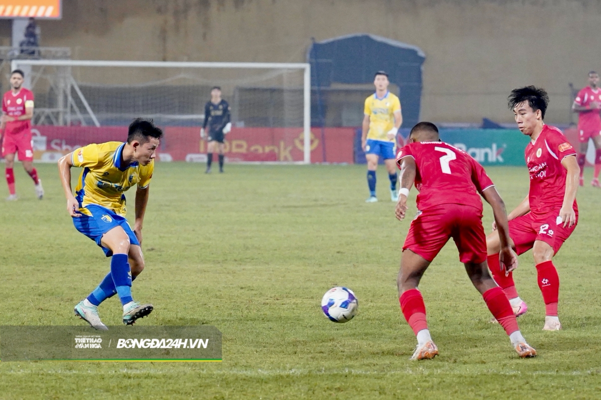 HLV Nhật Bản trầm ngâm sau thất bại 2-4 trước CAHN 3