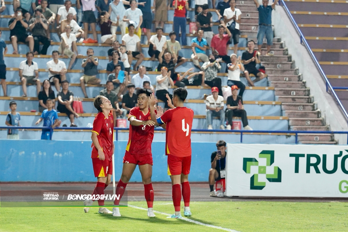 Viktor Lê rực sáng trong trận ra quân của U23 Việt Nam 2 Viktor Lê rực sáng trong trận ra quân của U23 Việt Nam 2