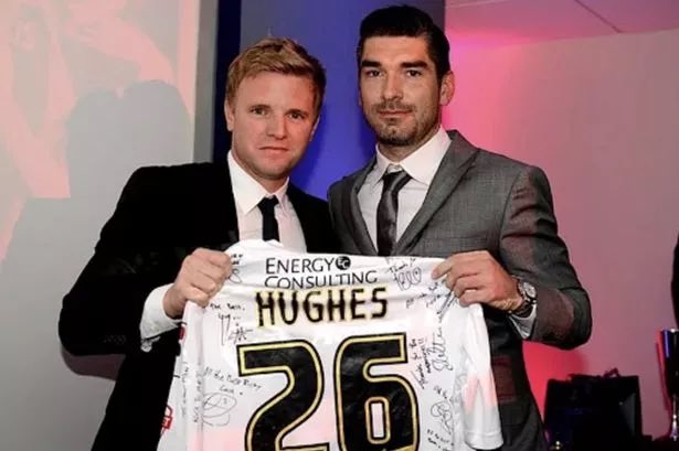 Tất tần tật chuyện nội bộ giữa Newcastle và Isak 39 ngày qua 3