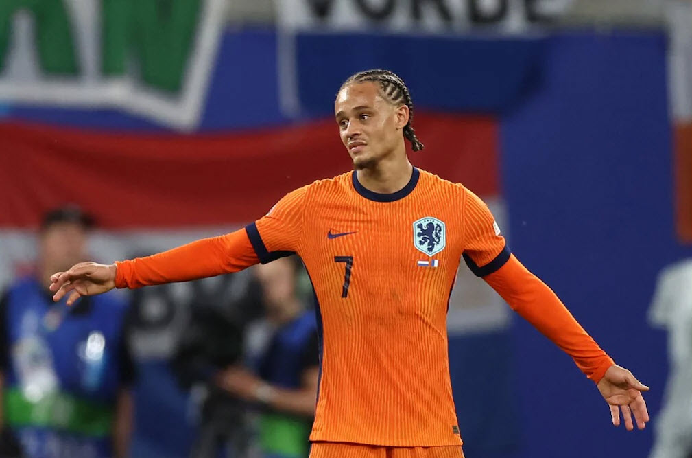 cầu thủ Xavi Simons