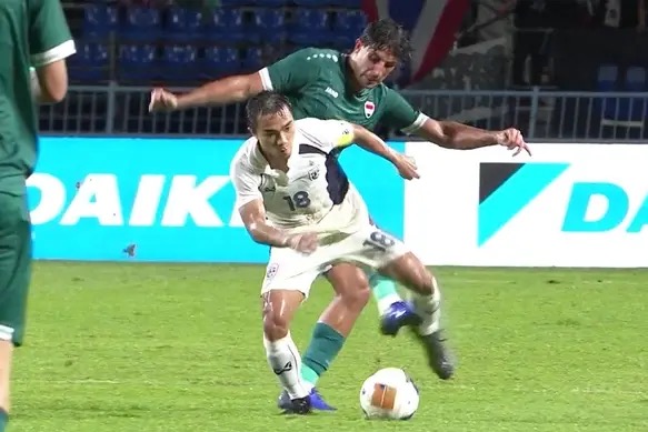 Mohanad Ali hối tiếc vì hành vi thô bạo với Chanathip Mohanad Ali hoi tiec vi hanh vi tho bao voi Chanathip