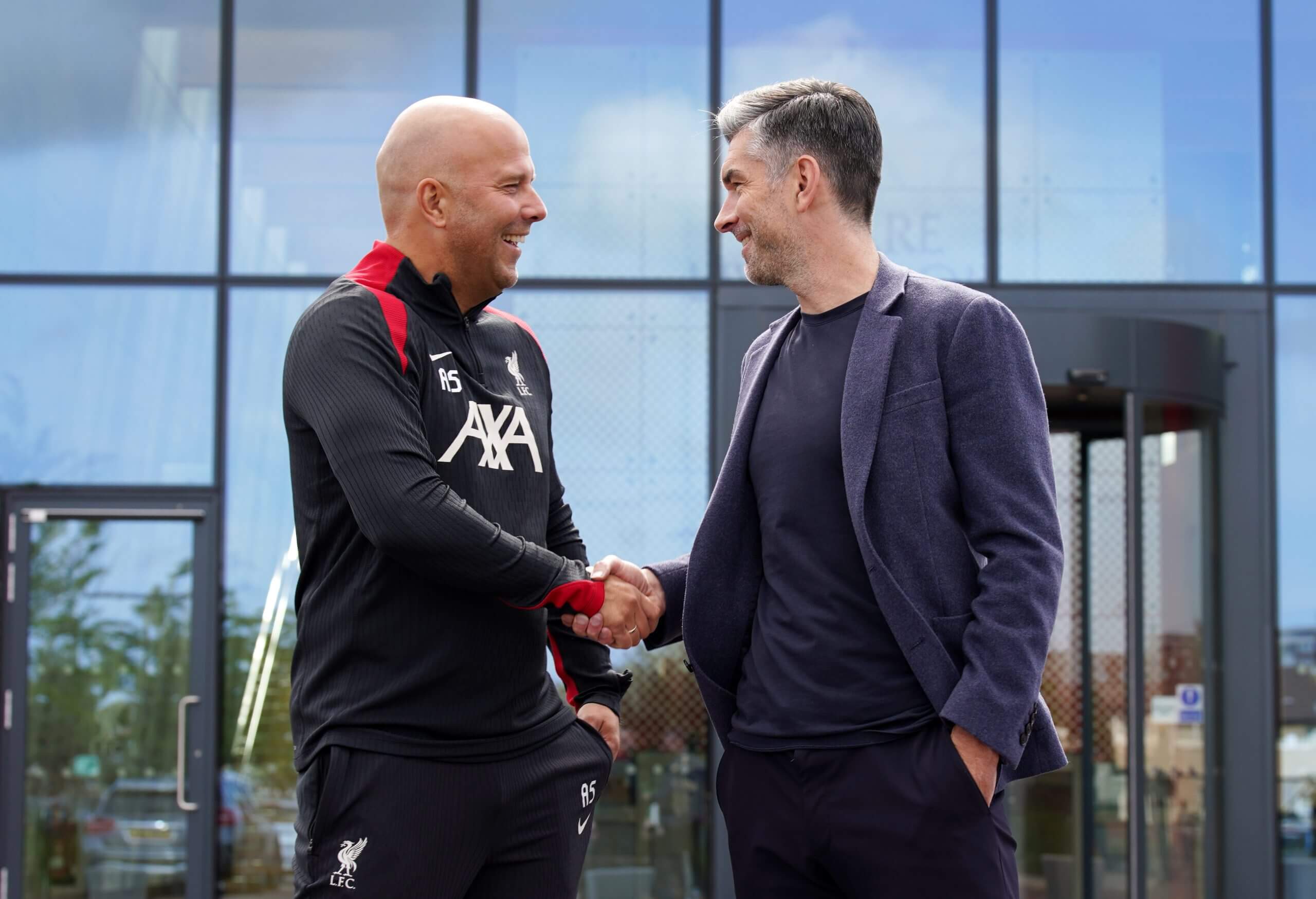 Liverpool và nghệ thuật bán cầu thủ Khi doanh thu từ chuyển nhượng trở thành đòn bẩy tài chính 3 Liverpool và nghệ thuật bán cầu thủ Khi doanh thu từ chuyển nhượng trở thành đòn bẩy tài chính 3