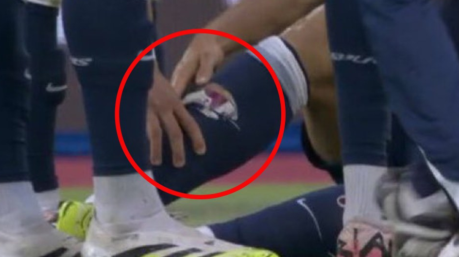 Xem lại pha vào bóng kinh hoàng của Tomas Soucek với Joao Palhinha 3 Xem lại pha vào bóng kinh hoàng của Tomas Soucek với Joao Palhinha 3