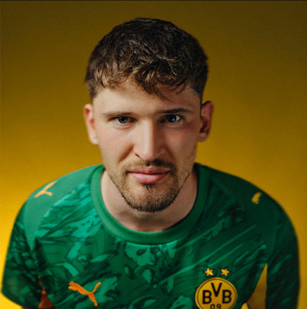 Gregor Kobel