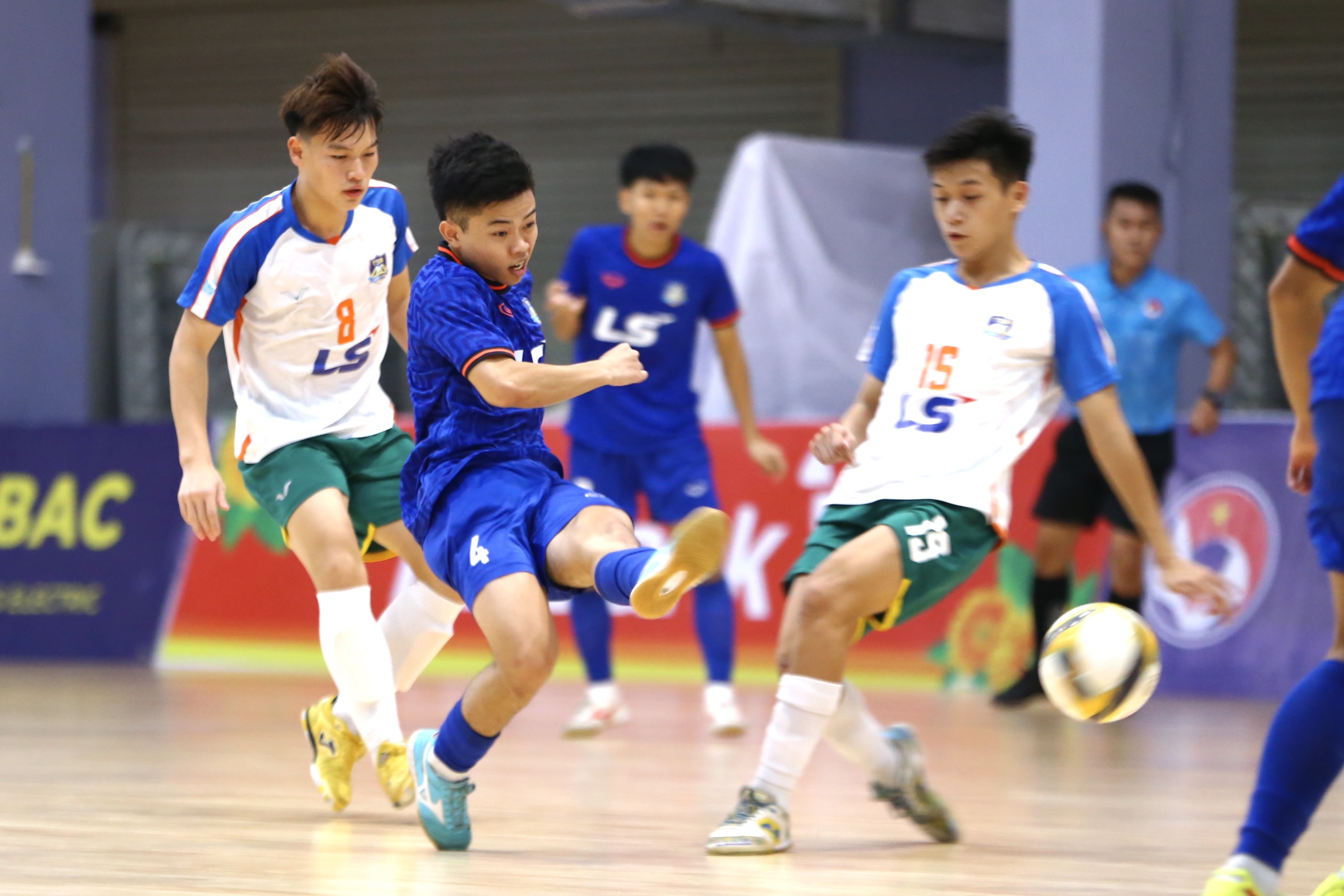 U20 Thái Sơn Bắc vs U20 Thái Sơn Nam U20 Thai Son Bac vs U20 Thai Son Nam