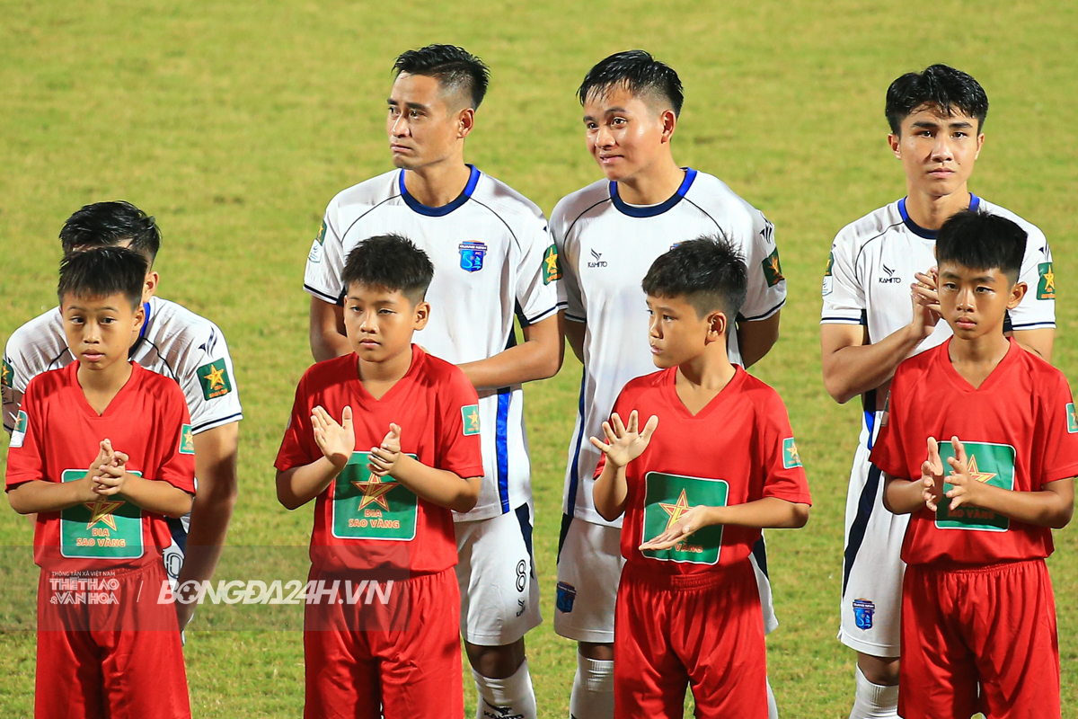 Mạc Hồng Quân bất lực, Quảng Ninh thua trận mở màn hạng Nhất 1