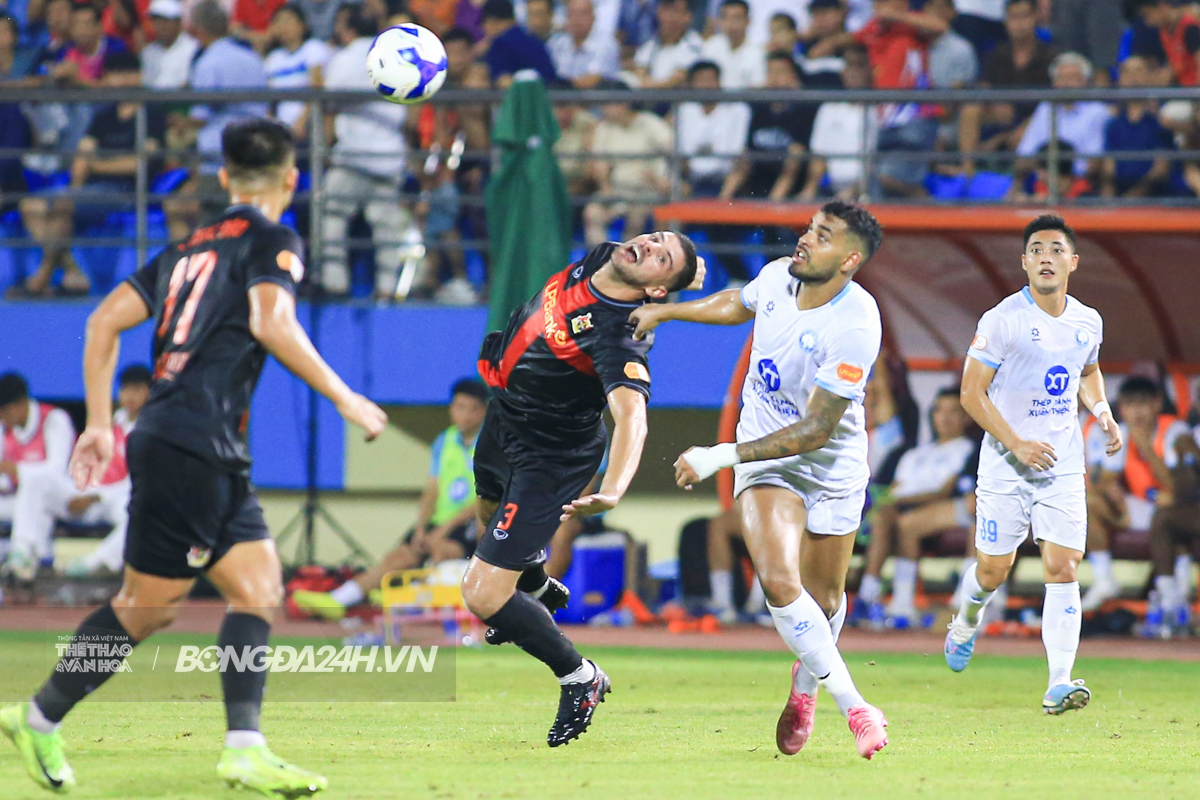 Dàn ngoại binh Nam Định bất lực trước tân binh VLeague 5 Dàn ngoại binh Nam Định bất lực trước tân binh VLeague 5