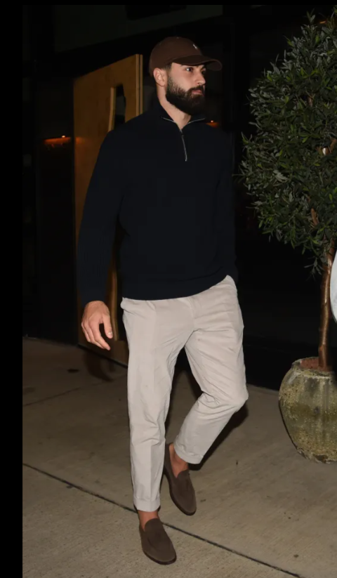 Kyle Walker ăn tối với các cầu thủ của Man City 8