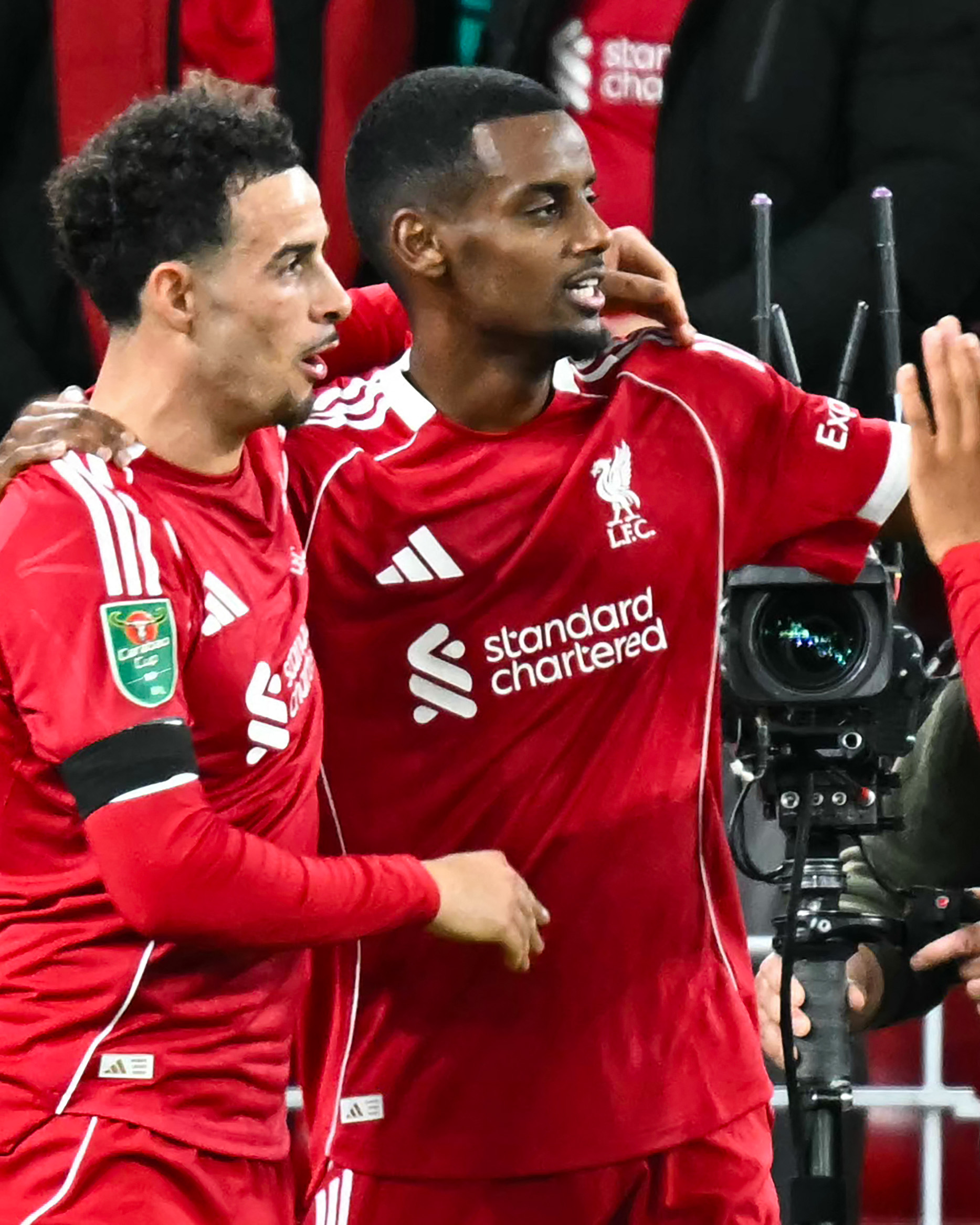 Cận cảnh pha lập công đầu tiên của Alexander Isak cho Liverpool 5 Cận cảnh pha lập công đầu tiên của Alexander Isak cho Liverpool 5