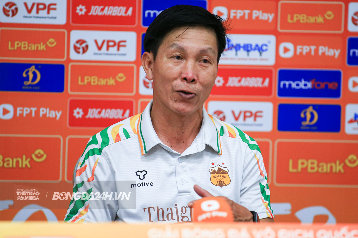 Sao trẻ HAGL không thi đấu vì bận đi học 1 Sao trẻ HAGL không thi đấu vì bận đi học 1