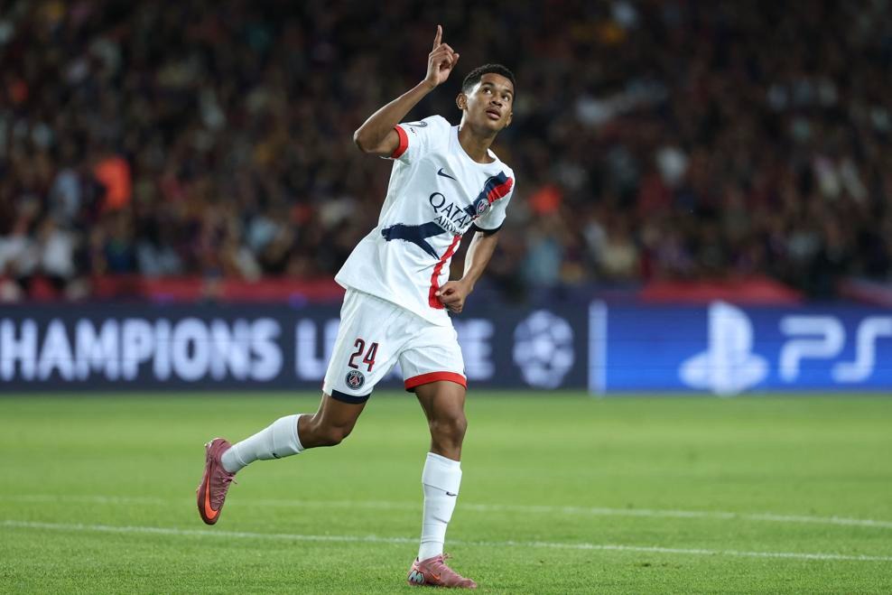 fbl-eur-c1-barcelona-paris_sg