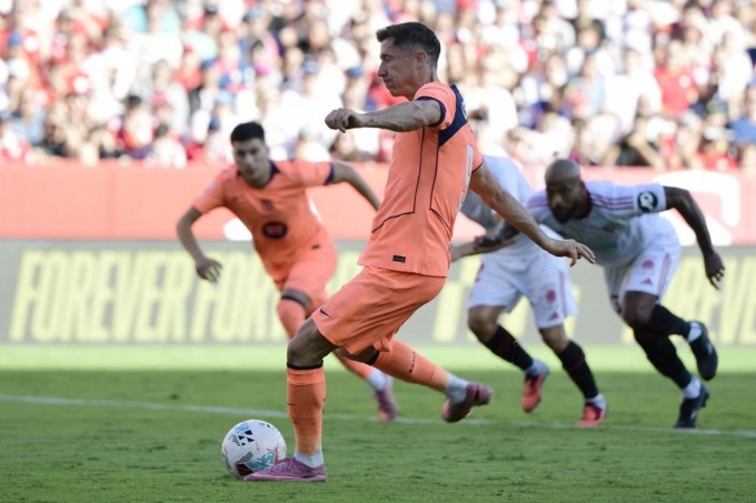 lewandowski-PNG-1759682522-3454 lewandowski-PNG-1759682522-3454