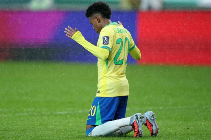 Estevao Willian Vũ điệu tuổi 18 2