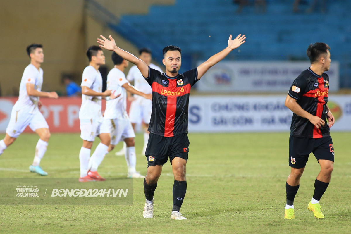 CLB Hà Nội ngã ngựa trước Ninh Bình FC Khi cầm bóng nhiều là chưa đủ 1 CLB Hà Nội ngã ngựa trước Ninh Bình FC Khi cầm bóng nhiều là chưa đủ 1