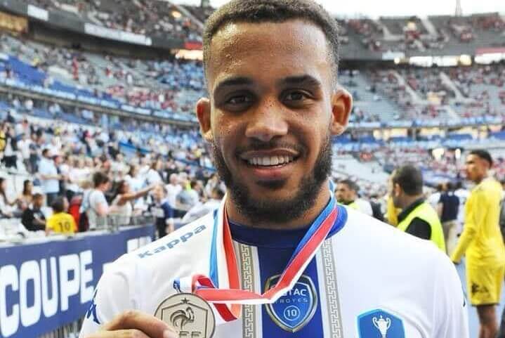 Bryan Mbeumo Từ Avallon nhỏ bé đến ánh đèn Premier League 6 Bryan Mbeumo Từ Avallon nhỏ bé đến ánh đèn Premier League 6