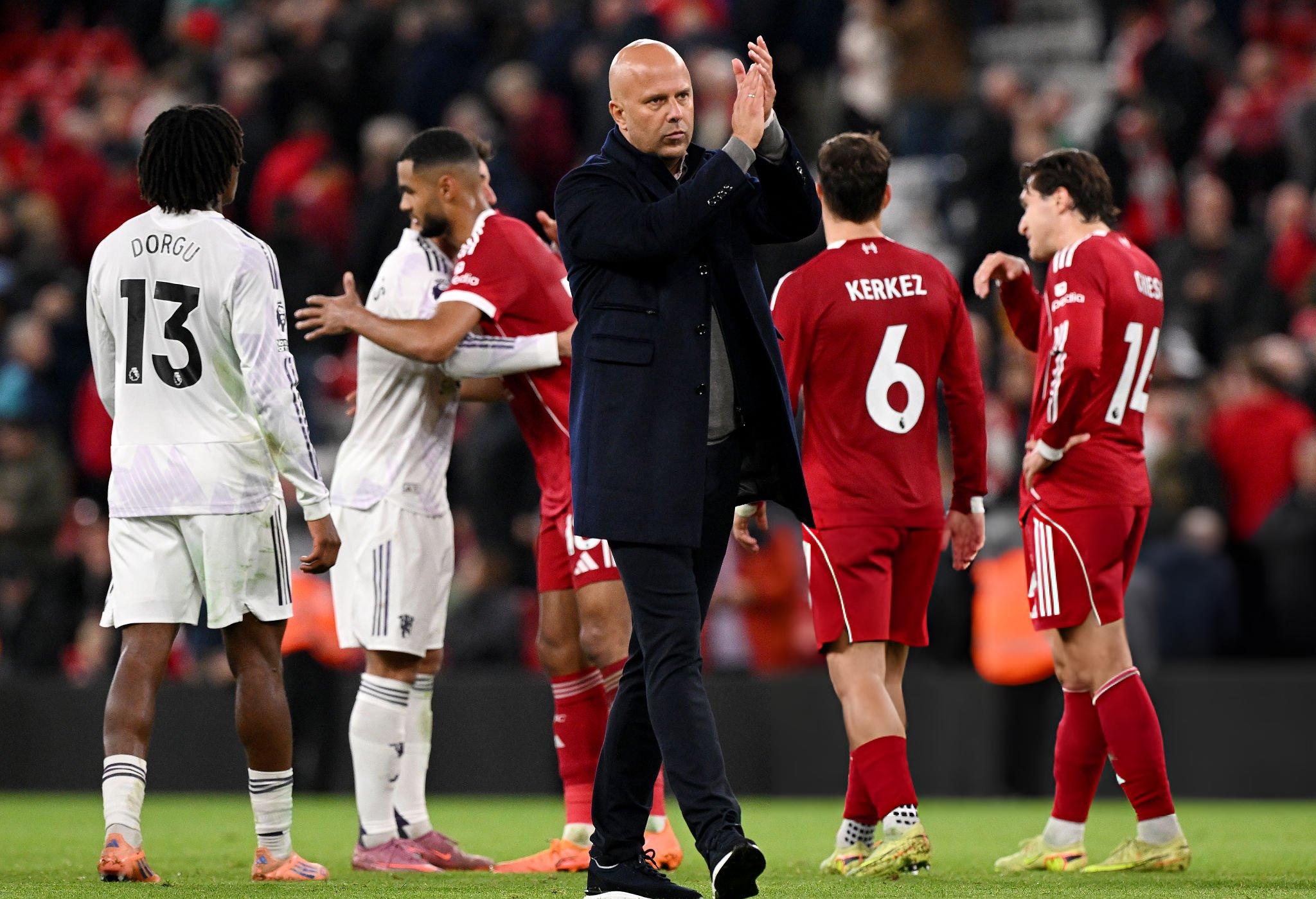 Liverpool sa sút vì đánh mất bản ngã 3