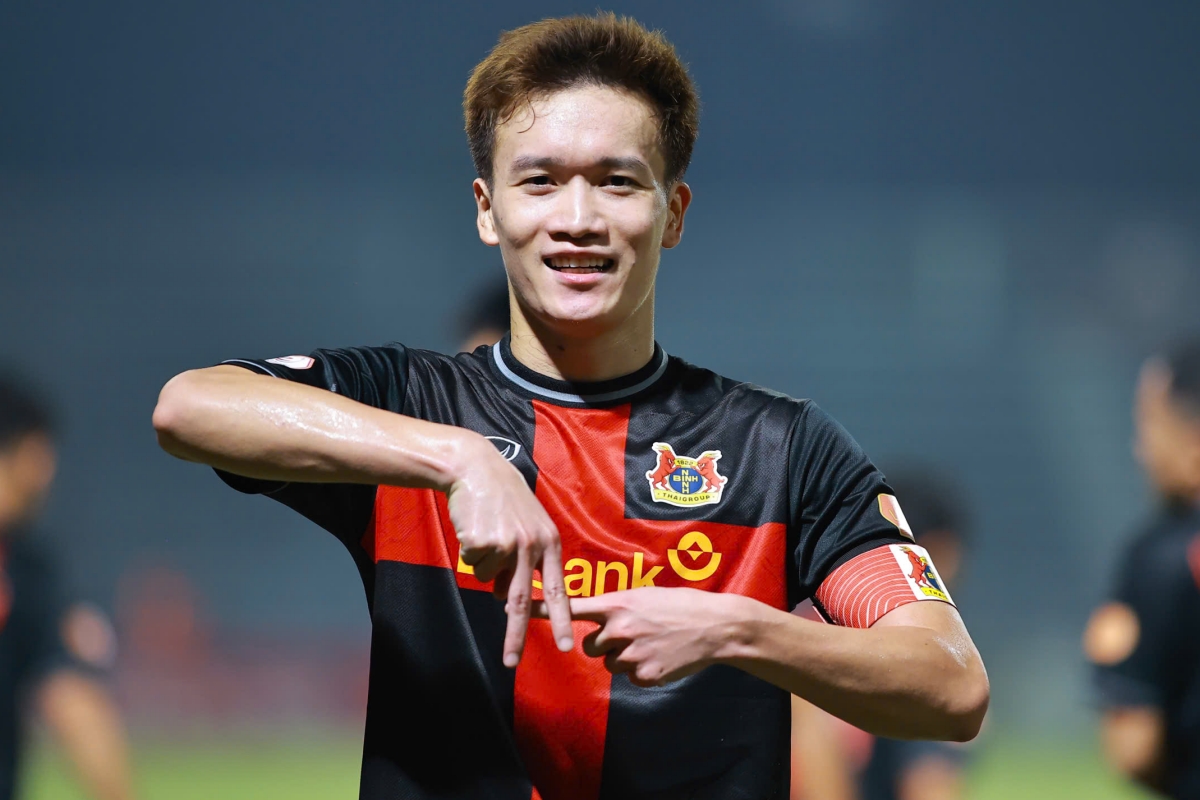 Hoang duc PVF-CAND vs Ninh Binh 25/10