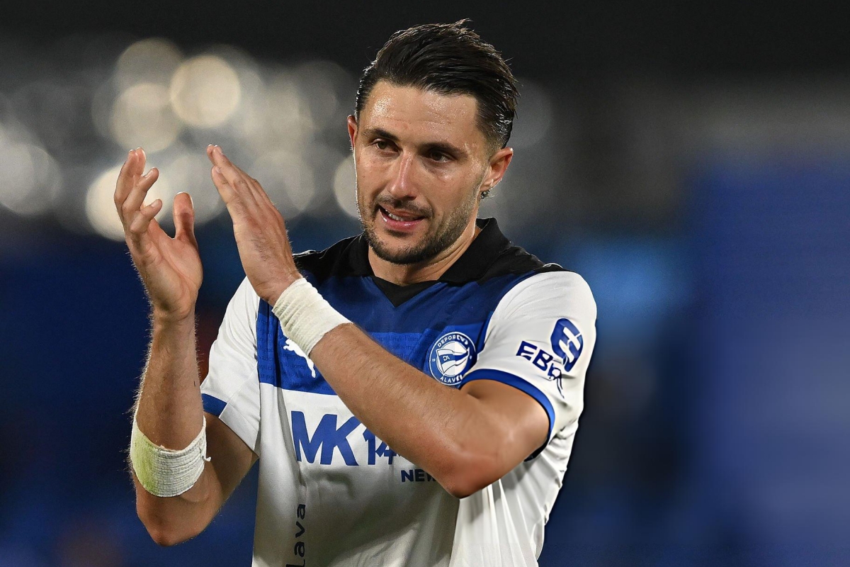 Trung vệ Facundo Garces của Alaves bị treo giò 1 năm vì bê bối nhập tịch Trung ve Facundo Garces cua Alaves bi treo gio 1 nam vi be boi nhap tich