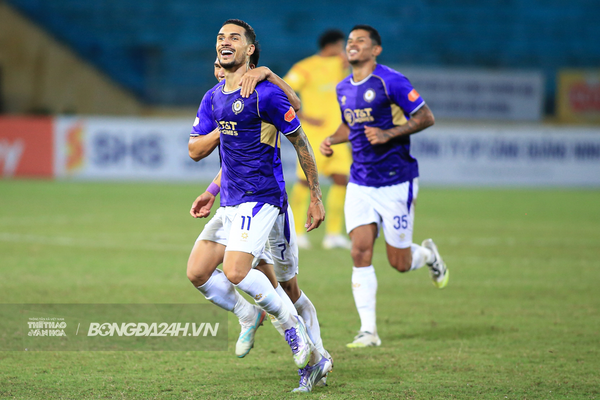 Hoàng Hên tỏa sáng trong chiến thuật của Harry Kewell 5