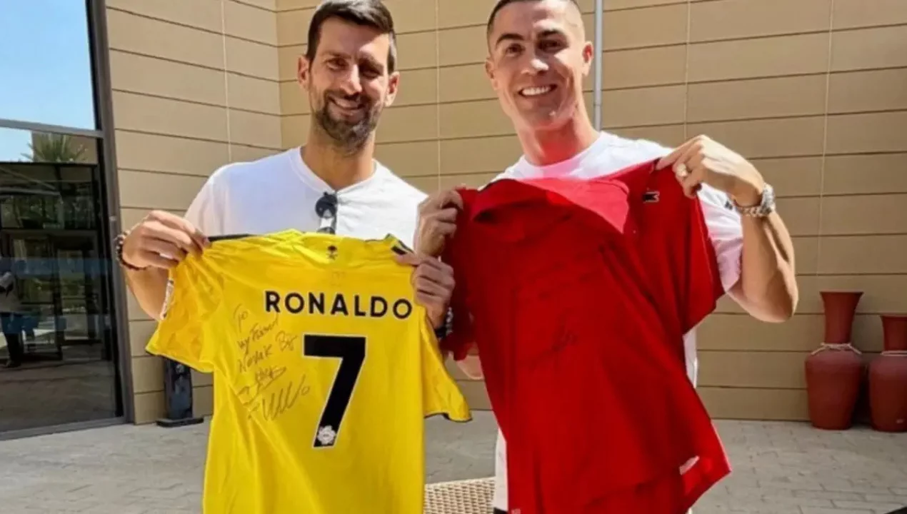 Toàn bộ buổi phỏng vấn Ronaldo với Piers Morgan (P2) Ước gì tôi bớt nổi tiếng để sống hòa đồng thì tốt biết bao! 5 Toàn bộ buổi phỏng vấn Ronaldo với Piers Morgan (P2) Ước gì tôi bớt nổi tiếng để sống hòa đồng thì tốt biết bao! 5