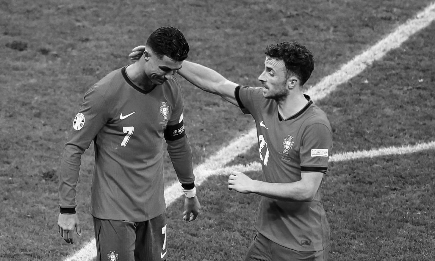 Toàn bộ buổi phỏng vấn Ronaldo với Piers Morgan (P2) Ước gì tôi bớt nổi tiếng để sống hòa đồng thì tốt biết bao! 1 Toàn bộ buổi phỏng vấn Ronaldo với Piers Morgan (P2) Ước gì tôi bớt nổi tiếng để sống hòa đồng thì tốt biết bao! 1