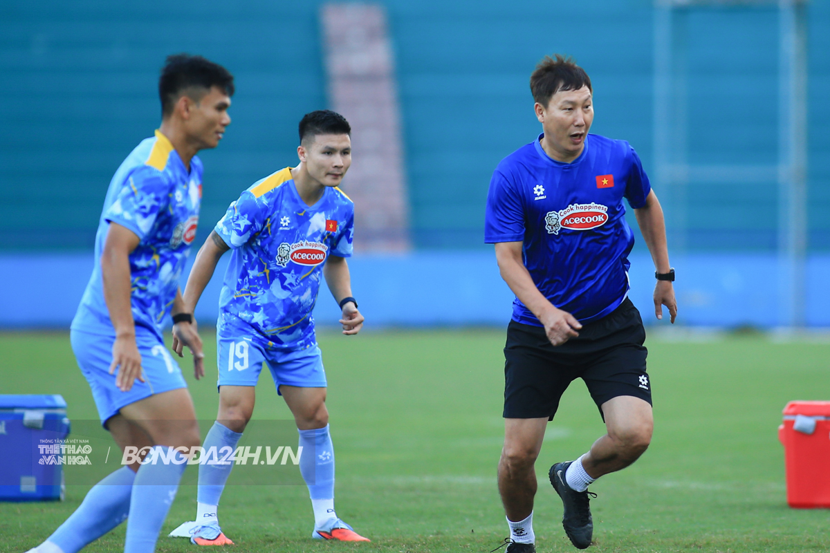 Hai Long bị đau vai, tuyển Việt Nam vẫn chưa có đủ đội hình 7