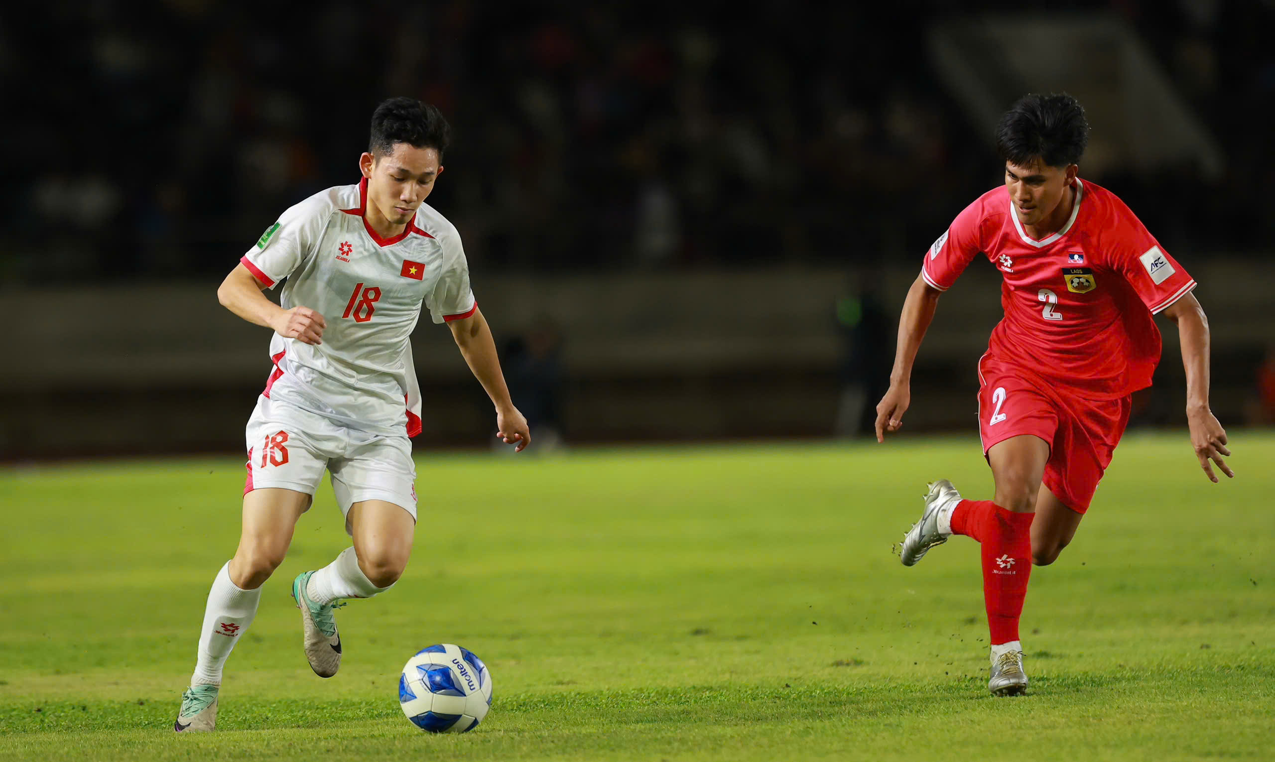 Việt Nam 2-0 Lào Nỗi lo hàng công và dấu ấn kép phụ 1