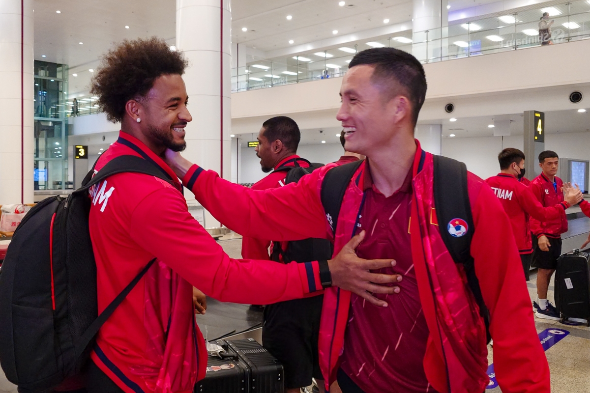 dT Viet Nam ve nuoc sau tran thang Lao khep lai nam 2025 voi nhieu thanh cong