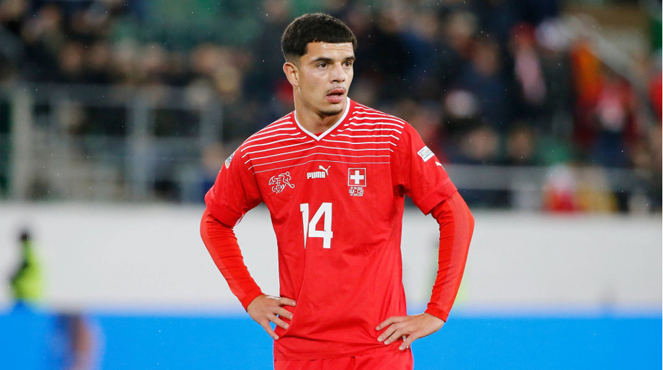 tieu su Zeki Amdouni