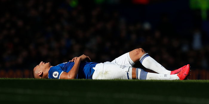 Premier League giai đoạn mùa đông Khi các cầu thủ phải dùng tiền để lau mồ hôi nước mắt 2