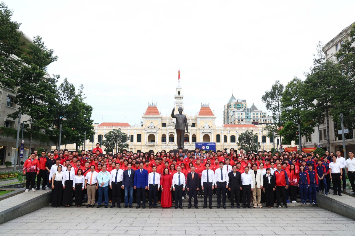 Trương Thảo Vy đại diện lực lượng VĐV phía Nam truyền lửa trước thềm SEA Games 33 1