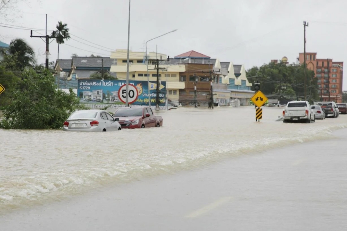 Lũ lụt nghiêm trọng, Thái Lan chuyển các môn thể thao tại Songkhla về Bangkok 1 Lũ lụt nghiêm trọng, Thái Lan chuyển các môn thể thao tại Songkhla về Bangkok 1