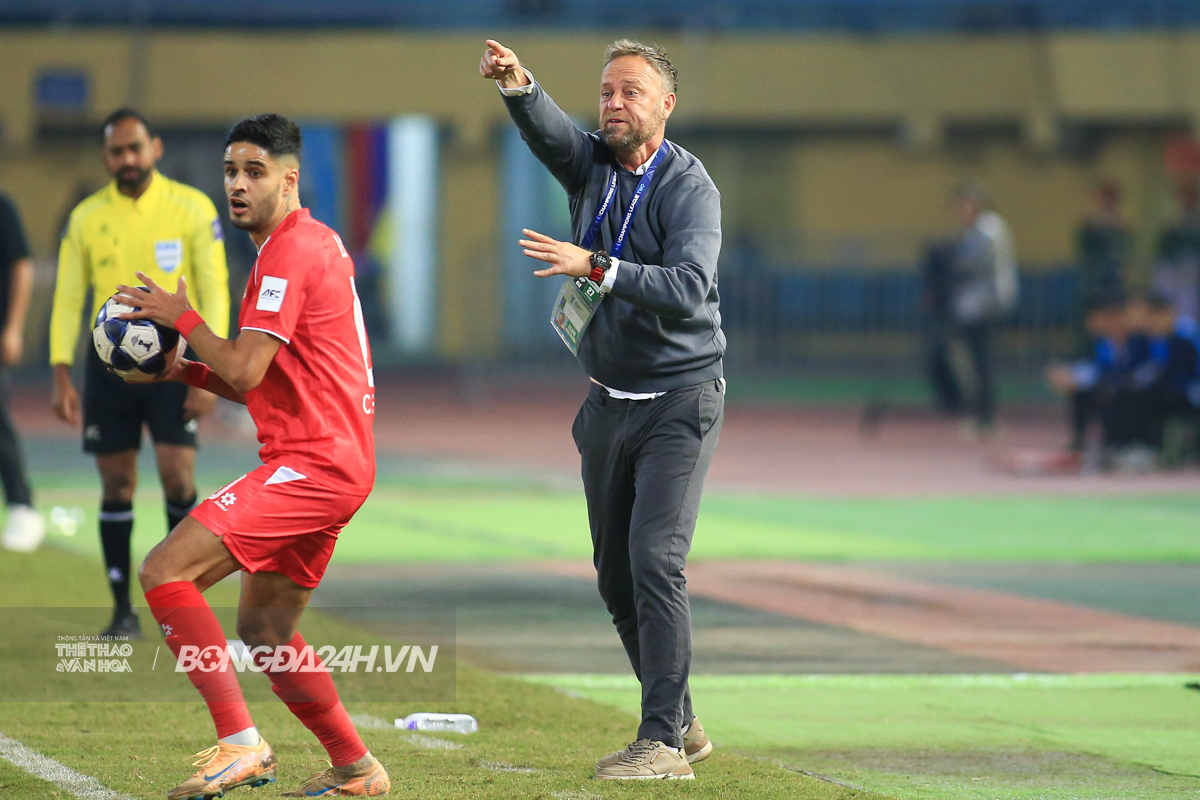 Pha bóng tinh quái của CLB CAHN trước đội Trung Quốc 3 Pha bóng tinh quái của CLB CAHN trước đội Trung Quốc 3