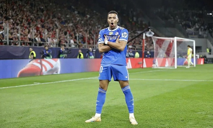 mbappe-1764191403-1764191416-151