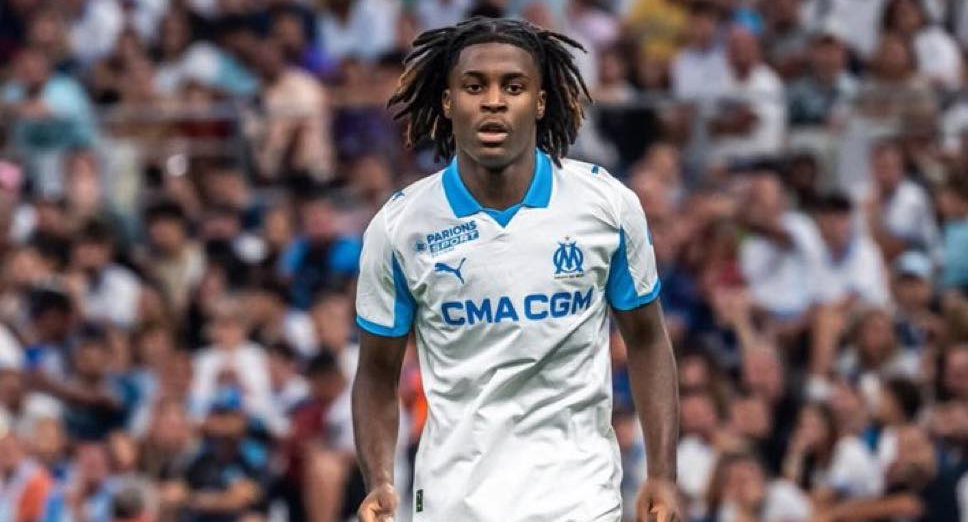 tieu su Darryl Bakola