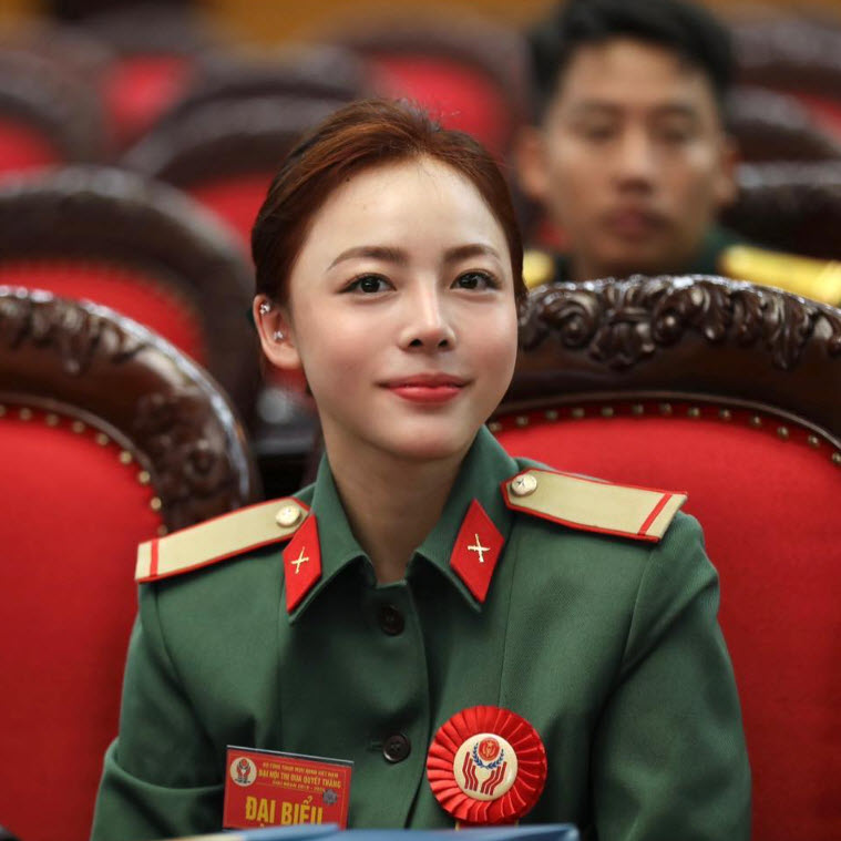 chan-dung-hoa-khoi-ban-sung-cua-doan-viet-nam-tai-sea-games-33-2