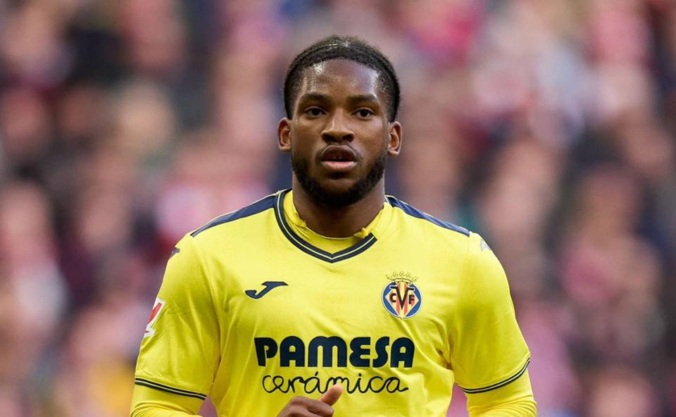 Tiểu sử trung vệ Willy Kambwala 1