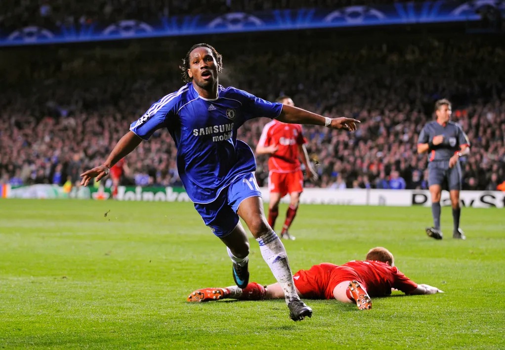 Hành trình biến đổi của số 9 tại Premier League Từ Denis Law đến kỷ nguyên Erling Haaland 3