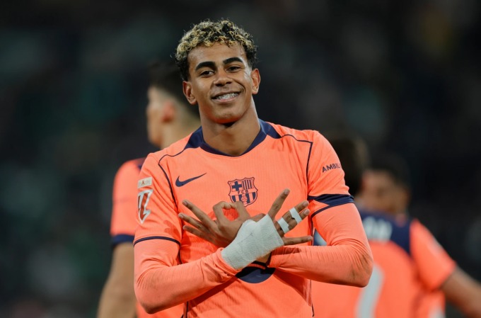 yamal-PNG-1765052489-6724-176505 yamal-PNG-1765052489-6724-176505