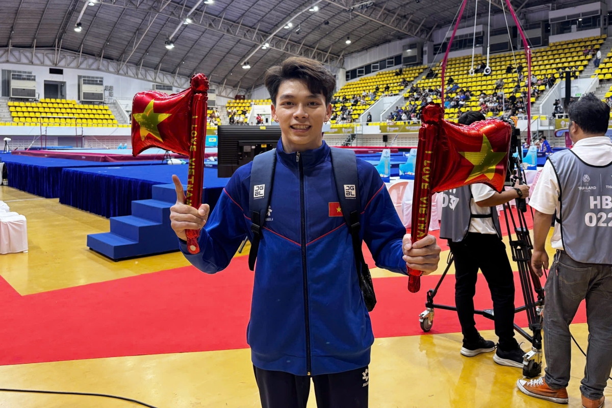 Đặng Ngọc Xuân Thiện lần thứ 3 vô địch SEA Games nội dung Ngựa vòng TDDC. Ảnh: Nghi Thạo dang Ngoc Xuan Thien lan thu 3 vo dich SEA Games noi dung Ngua vong TDDC. anh: Nghi Thao