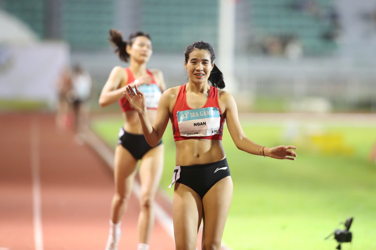 Bùi Thị Ngân HCV cự ly 1500m điền kinh SEA Games 33 Bui Thi Ngan HCV cu ly 1500m dien kinh SEA Games 33