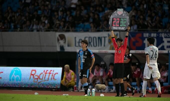 Ao Tanaka Từ cậu bé khóc nhè đến người hùng của Leeds United 3 Ao Tanaka Từ cậu bé khóc nhè đến người hùng của Leeds United 3