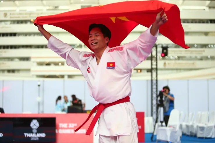 hainam2-1765526893-842-width740h hainam2-1765526893-842-width740h