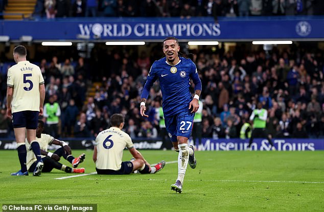 1765641259382_wide_galleryImage_LONDON_ENGLAND_DECEMBER_1