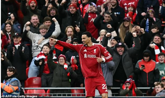 Hugo Ekitike lập cú đúp, Liverpool hạ đẹp Brighton tại Anfield 3 Hugo Ekitike lập cú đúp, Liverpool hạ đẹp Brighton tại Anfield 3