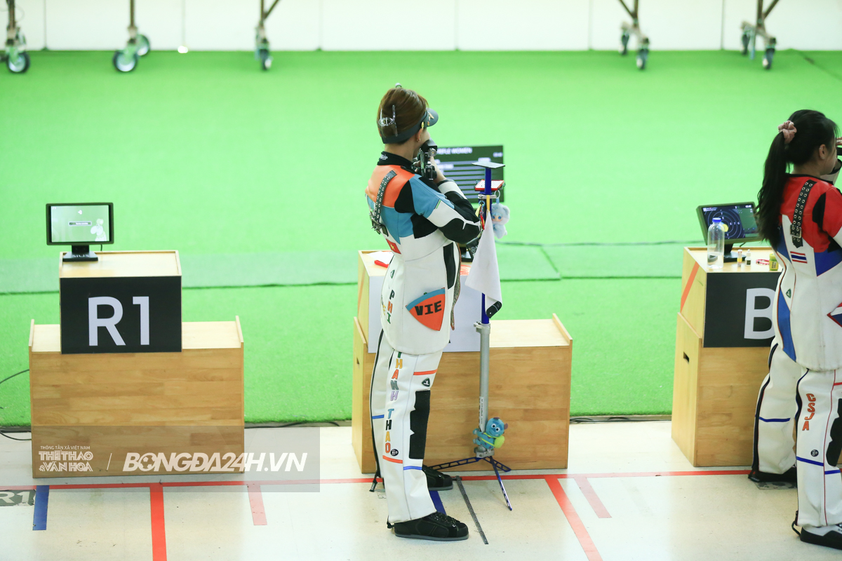 Bộ đồ đặc biệt của hoa khôi bắn súng Phí Thanh Thảo 2