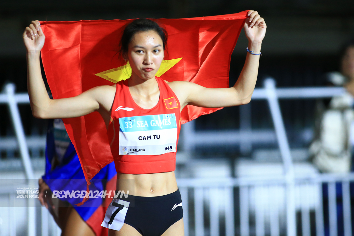 Lê Thị Cẩm Tú và tấm HCB quý như Vàng ở tuổi 20 5 Lê Thị Cẩm Tú và tấm HCB quý như Vàng ở tuổi 20 5